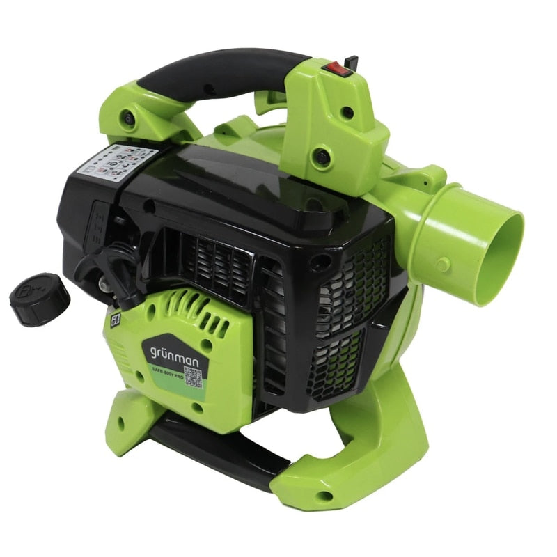 Suflanta / aspirator frunze, pe benzina, Grunman, motor termic in 2T, 0.8 k.W, 1.09 CP, sac 45 l, alimentare amestec benzina + ulei, 6.25 kg, 108 dB, 7500 rot/min, Raport de tocare 16:1, 252 km/h