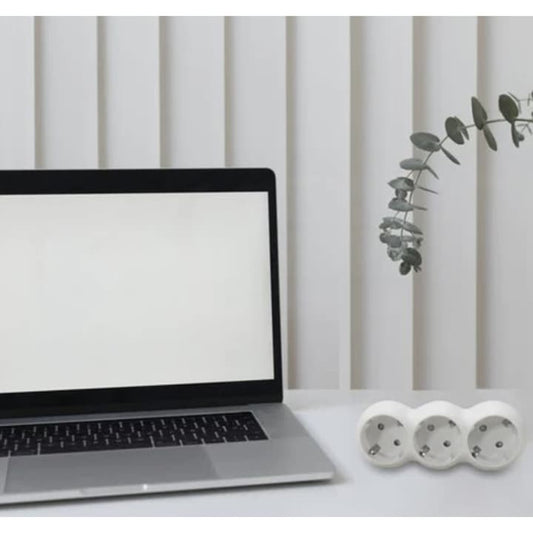 Adaptor 3 prize Line, orizontal, 16A, alb, 3500W max, priza stecher schuko