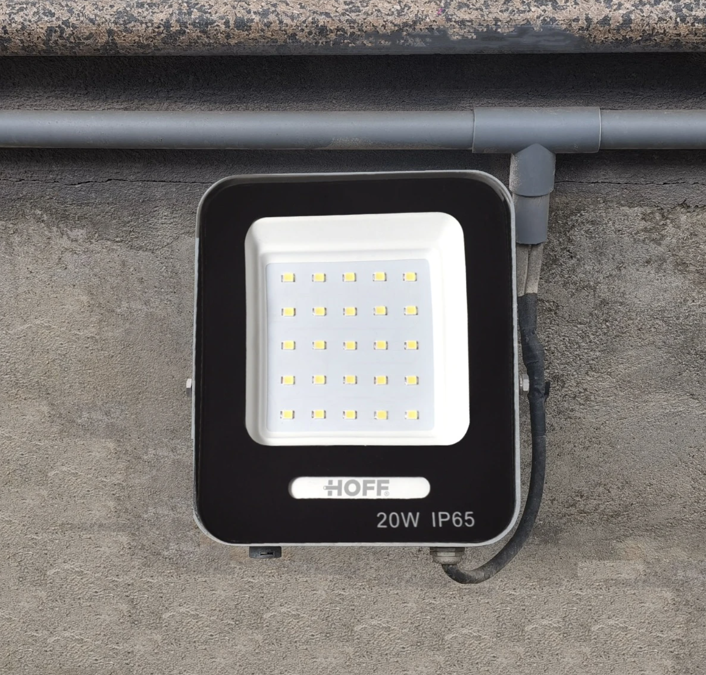 Proiector LED Hoff, 20 W, 2000 lm, lumina rece, protectie la umiditate si praf IP65, exterior si interior, 6500K