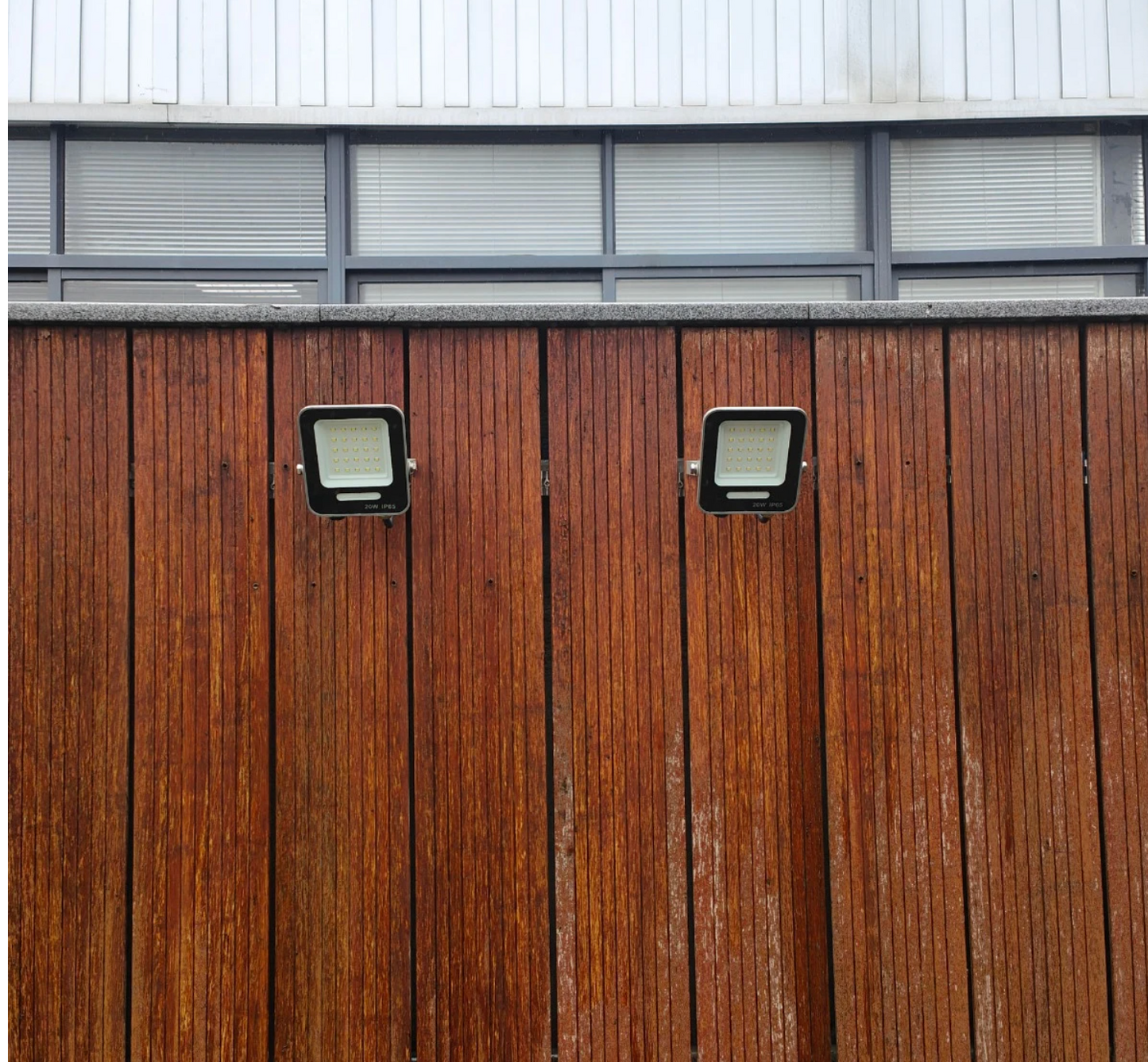 Proiector LED Hoff, 20 W, 2000 lm, lumina rece, protectie la umiditate si praf IP65, exterior si interior, 6500K