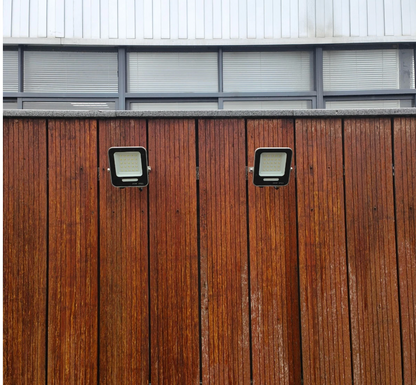 Proiector LED Hoff, 20 W, 2000 lm, lumina rece, protectie la umiditate si praf IP65, exterior si interior, 6500K