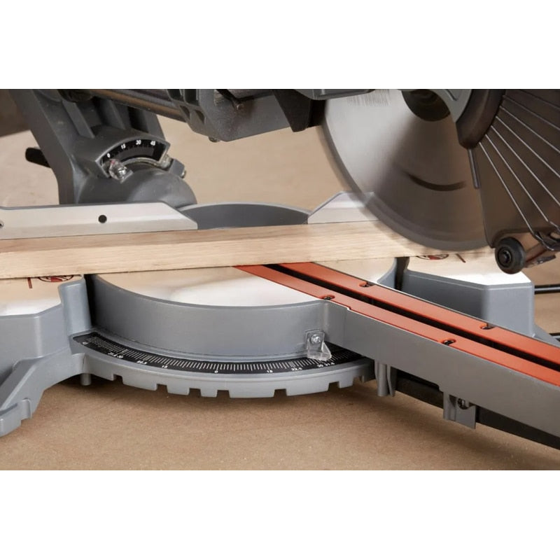 Fierastrau circular, stationar, pentru lemn, Black Decker, 1600 W, Diametrul panzei 216 mm, 5000 rot / min, Diametru alezaj 30 mm, 230 V, usor de utilizat, 48 de dinti, cablu 2m, taiere rapida