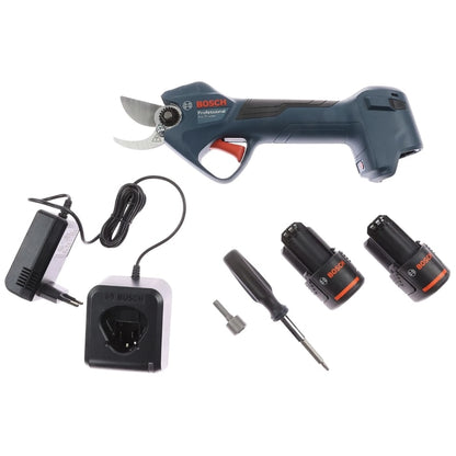 Foarfeca de gradina, pentru taiat crengi pomi fructiferi, vie, Bosch Professional, lama otel, motor fara perii, cu 2 acumulatori 3 Ah, incarcator, 25 mm grosime crengi maxima, 30.2 x 5.5 x 9.9 cm