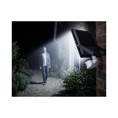 Proiector LED cu senzor de miscare Hoff, 50 W, 6500 lm, lumina rece, IP65, 6500K, 230V, 20.000 ore autonomie