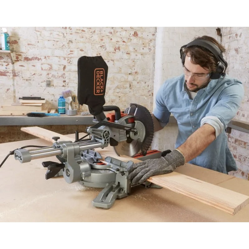 Fierastrau circular, stationar, pentru lemn, Black Decker, 1600 W, Diametrul panzei 216 mm, 5000 rot / min, Diametru alezaj 30 mm, 230 V, usor de utilizat, 48 de dinti, cablu 2m, taiere rapida