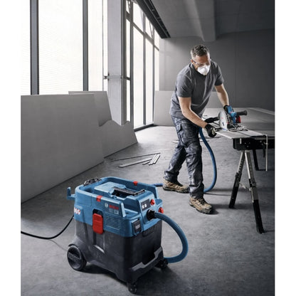 Aspirator profesional, aspirare uscata / umeda, Bosch Professional, 1200 W, IPX4, 80 l/s, include adaptor combinat PT, duza combinata, filtru principal, furtun 4m, 2 saci, tub curbat, 14 kg, 28 l