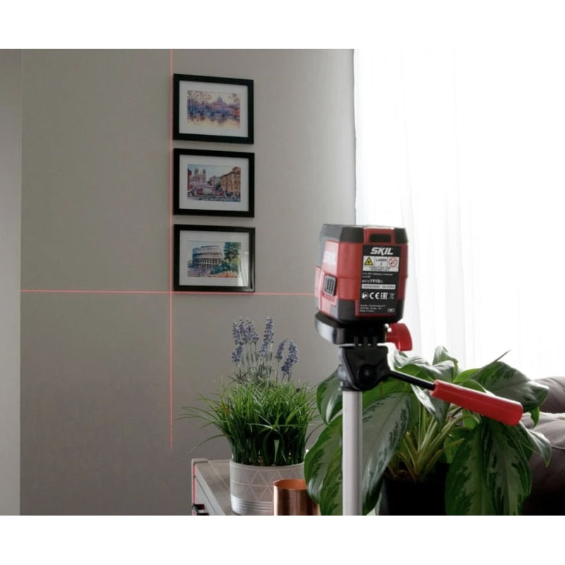 Nivela cu laser, cu linii in cruce, lumina rosie, Skil, cu autonivelare, domeniu de masurare 15 m, clasa laser 2, 16 ore functionare continua, 0.3 kg, include cablu incarcare USB, clema flexibila