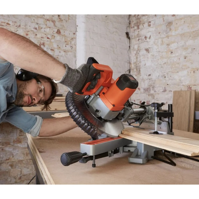 Fierastrau circular, stationar, pentru lemn, Black Decker, 1600 W, Diametrul panzei 216 mm, 5000 rot / min, Diametru alezaj 30 mm, 230 V, usor de utilizat, 48 de dinti, cablu 2m, taiere rapida