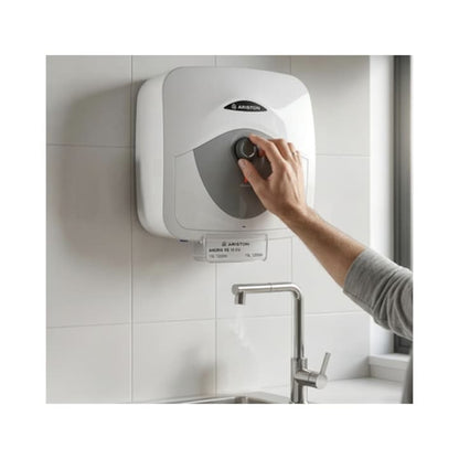 Boiler electric Ariston Andris, capacitate de 15 L, putere 1200 W, timp incalzire 44 minute, IPX1, 8 bar, 36 x 36 x 34.6 cm, 230 V, 7.4 kg, clasa energetica A