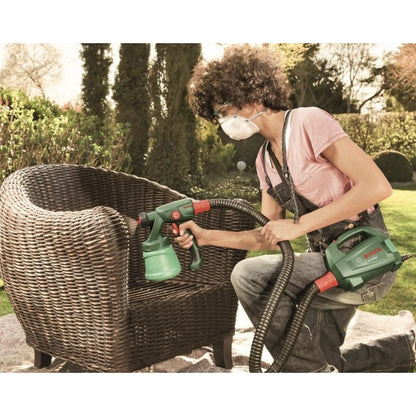 Pistol de vopsit electric, Bosch, 440 W, furtun 1.3 m, 230 V, rezervor 0.8 l, din plastic rezistent, portabil si usor de manevrat, 2 kg, 200 ml / min, curea, palnie, duza pentru vopsele de perete