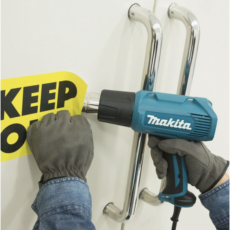 Suflanta / pistol cu aer cald, Makita, 1600 W, 2 trepte, cu valiza si 4 duze, pentru uscarea, indepartarea lacurilor vechi, aplicarea adezivilor, 0.56 kg, 230 V, cablu 2m, 350 - 500 grade Celsius