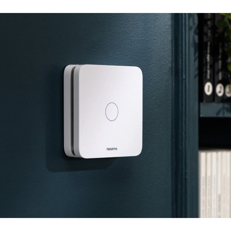Detector monoxid de carbon Netatmo, alarma 85 db, Wi-Fi, alimentare baterii, alb, rezista de la -10 la +40 grade, 85 dB, Baterii incluse durata 10 ani, 3V, include suport perete, 2 suruburi, 2 ancore