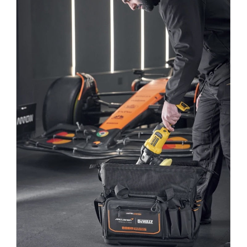Geanta pentru scule, din material textil, DeWalt, 33 spatii depozitare, profesional 508 x 290 x 310 mm, 2.3 kg, include curea umar si manere, material textil premium, pentru santiere, ateliere