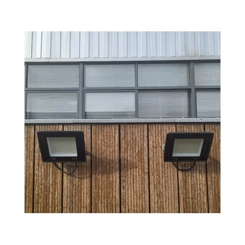 Proiector LED Hoff, 150 W, 16500 lm, lumina rece, IP65, 6500K, 220V, 0.3 m cablu, protectie exterior, lumineaza la 15 m distanta proiectie, aluminiu, 25.000 ore functionare