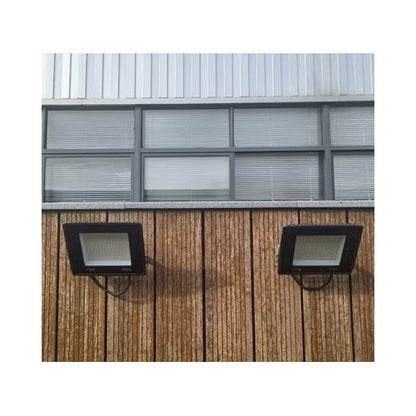 Proiector LED Hoff, 150 W, 16500 lm, lumina rece, IP65, 6500K, 220V, 0.3 m cablu, protectie exterior, lumineaza la 15 m distanta proiectie, aluminiu, 25.000 ore functionare
